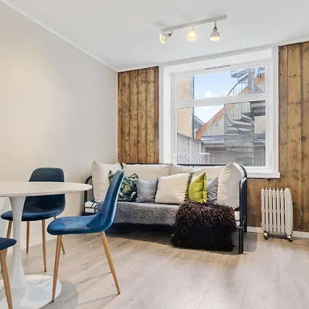 Διαμέρισμα Practical *